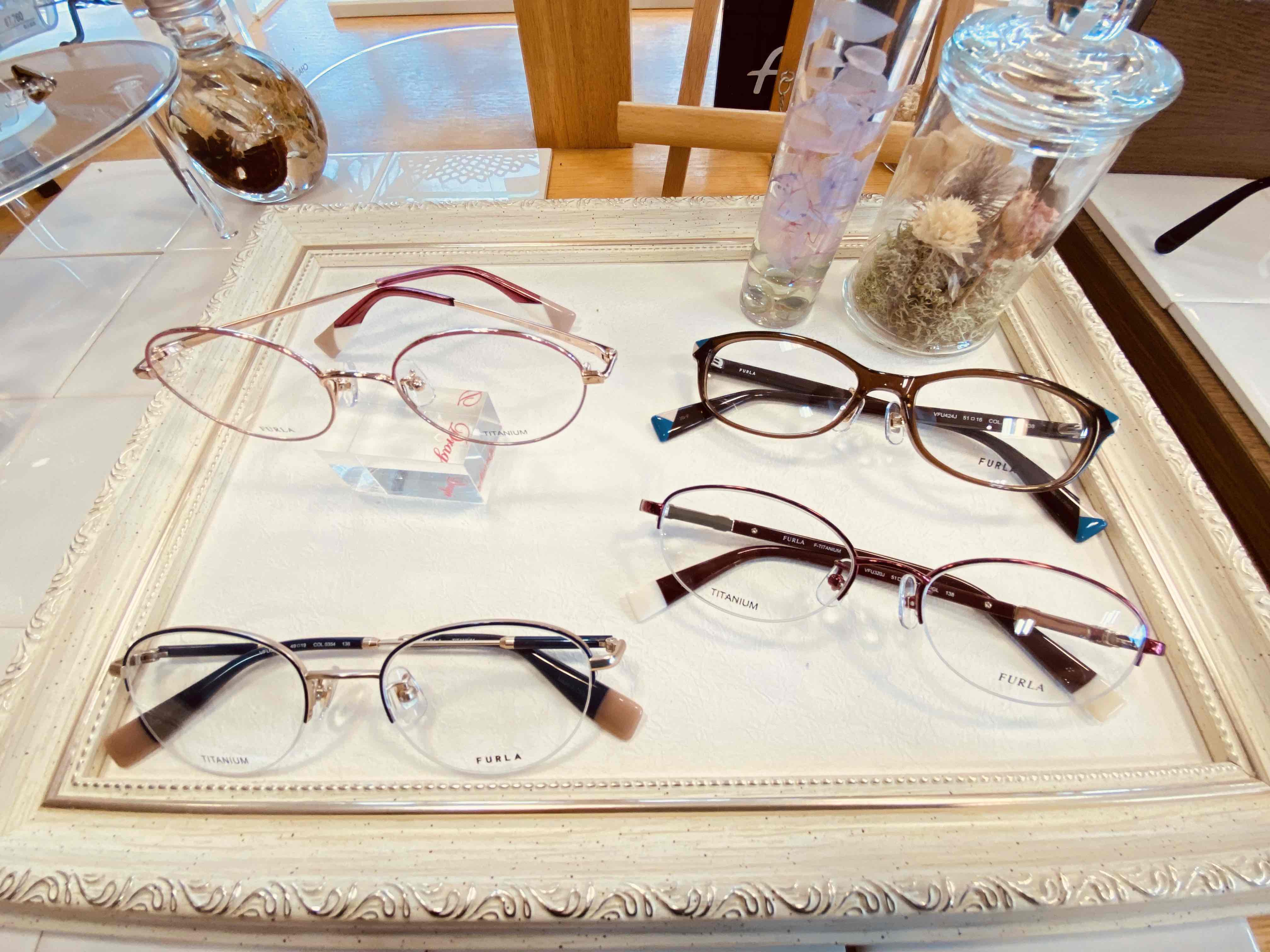 バッグで有名なFURLA、メガネでおしゃれに！ | メガネのひらまつ（倉敷
